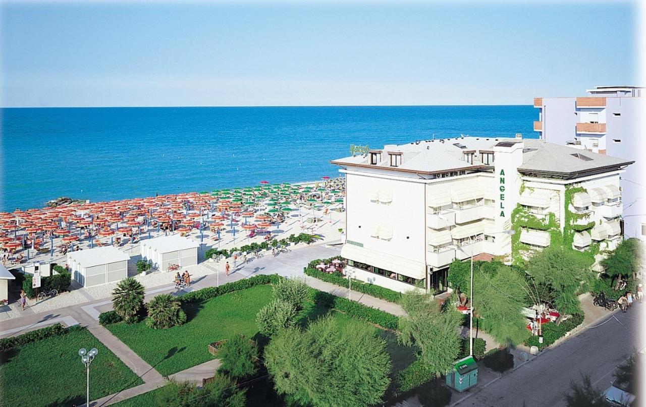 Hotel Angela Fano Esterno foto